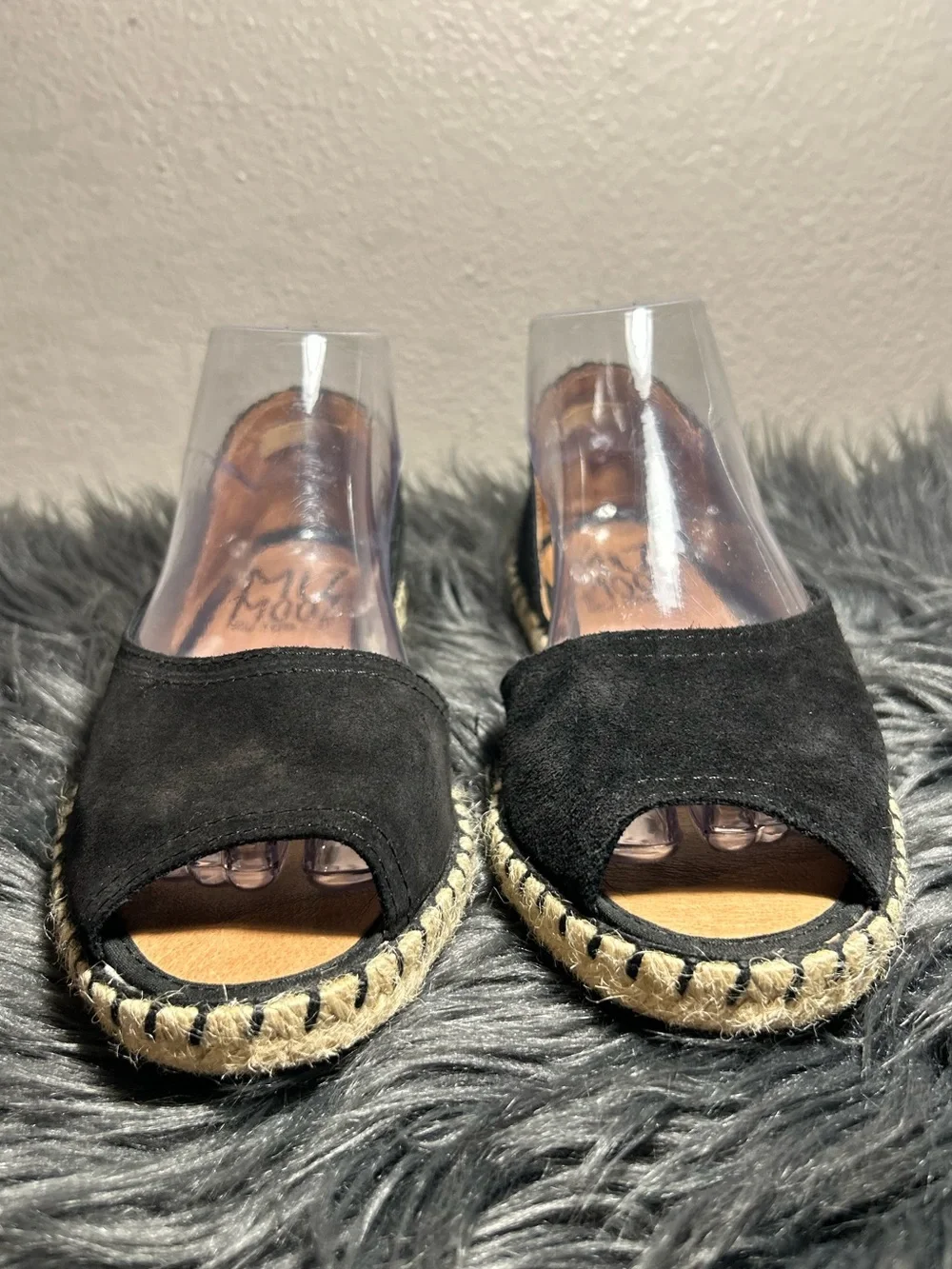 Miz Mooz carmena flat